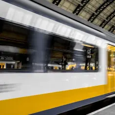 Jak dojechać do Szczawnicy pociągiem? Trasy i lokalny transport w jednej całości