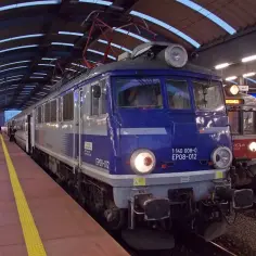 Ile jedzie pociąg z Katowic do Wrocławia? Sprawdź czas, ceny i połączenia