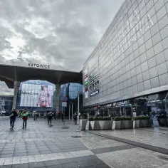 Gdzie można dojechać pociągiem z Katowic? Najlepsze kierunki na podróż
