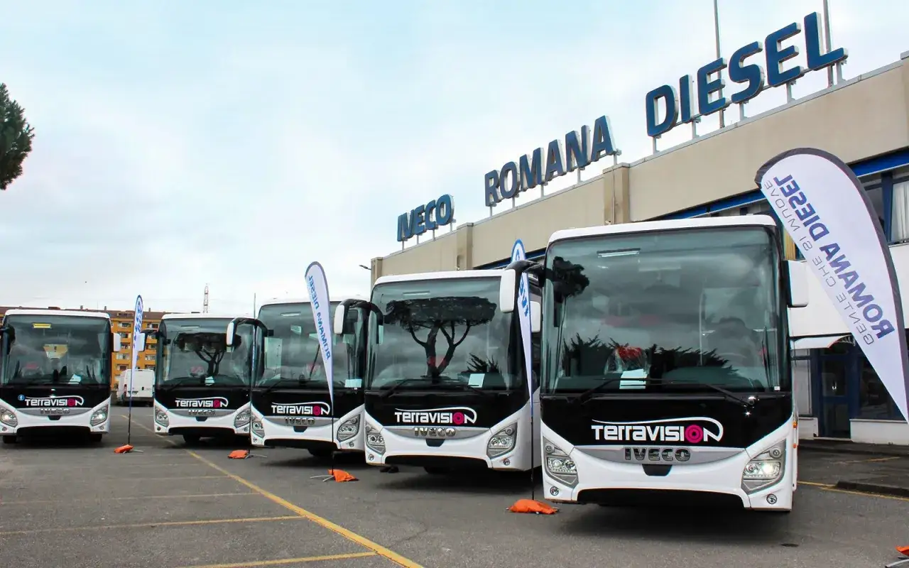 Autobusy Terravision czekają, by zapewnić Ci jak najtaniej dojechać z Bergamo do Mediolanu.