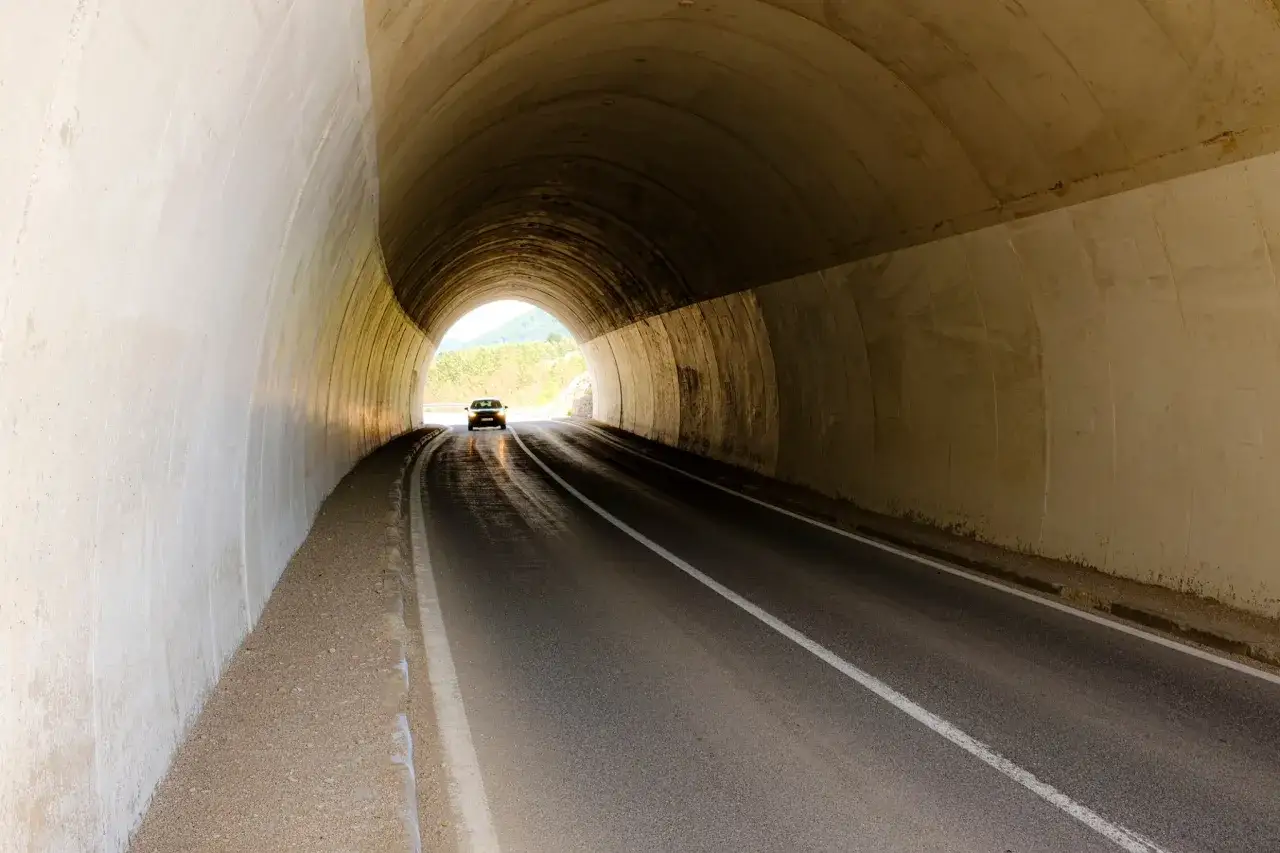 Zdjęcie Tunel Munt la Schera Livigno - najdłuższy tunel w Europie. Przez Alpy do Włoch!