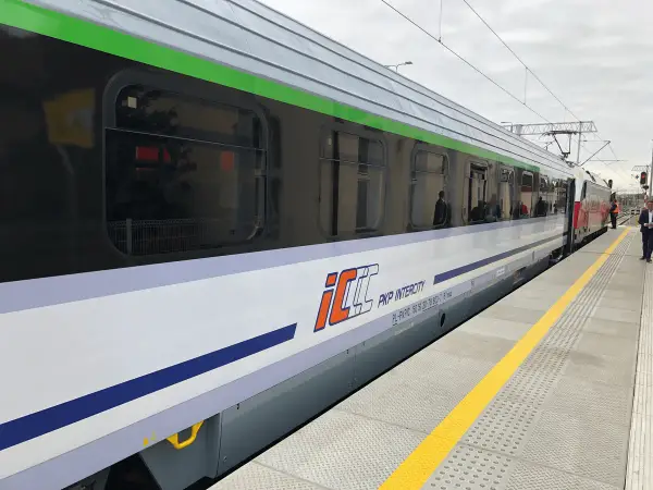 EIC PKP Intercity - Jaki pociąg wybrać? Przewodnik i porównanie