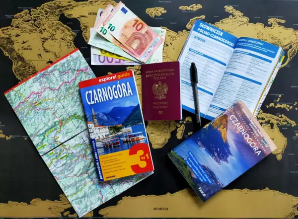 Dokumenty do Czarnogóry - Paszport czy dowód?