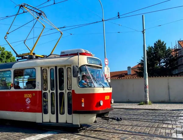 Pociąg do Pragi - Najtaniej i najwygodniej? Sprawdź połączenia!