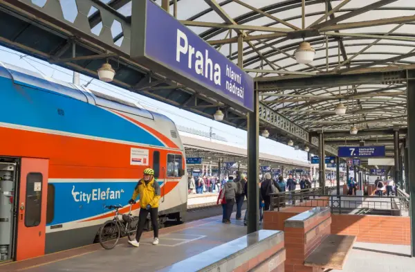 Pociągi do Pragi - Rozkład, bilety, rezerwacja - Wszystko, co musisz wiedzieć