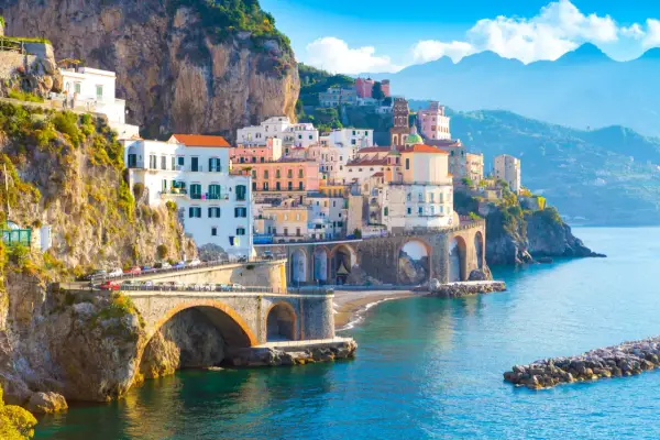  Wybrzeże Amalfi we Włoszech - niesamowite widoki i atrakcje